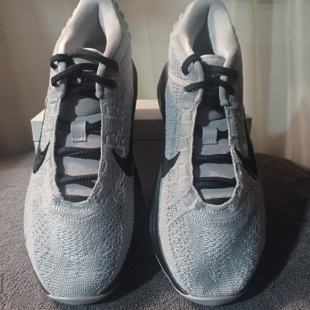 Brand New Nike Air Zoom GT Hustle 3TB Gray, And Black Men Size 8 (HM02Y8-001) - Picture 2 of 4